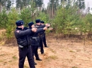 Полицейские Великих Лук соревновались в стрельбе из табельного оружия - 2022-11-03 09:35:00 - 5