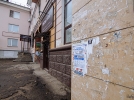 Жители Великих Лук жалуются на расклейщиков рекламы - 2021-04-07 15:25:00 - 3