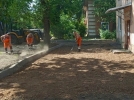 В трех дворах Великих Лук ремонтируют асфальт - 2023-06-21 10:35:00 - 5
