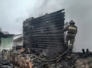 Добровольцы вынесли 4 газовых баллона из горящего дома на острове Залита - 2023-01-13 13:05:00 - 5