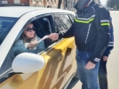 В Великих Луках прошла акция «Автомобилист, нас дома ждут дети!» - 2022-04-22 11:35:00 - 6