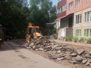 В трех дворах Великих Лук ремонтируют асфальт - 2023-06-21 10:35:00 - 4