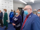 Михаил Ведерников наградил сотрудников областной станции скорой помощи - 2021-04-29 09:56:00 - 5