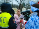 Дед Мороз и Снегурочка пожелали псковичам безопасных дорог - 2024-12-26 16:35:00 - 12