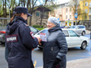 Псковские полицейские поддержали Всероссийскую акцию «Георгиевская ленточка» - 2025-05-06 09:35:00 - 5