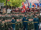 Великие Луки отмечают 80-ю годовщину Победы - 2025-05-09 14:34:00 - 13
