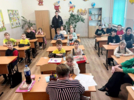 Великолукские полицейские напомнили школьникам правила безопасности - 2025-05-28 17:05:00 - 8