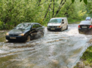 Вода в центре Великих Лук стоит вторые сутки - 2025-05-28 16:15:00 - 4