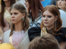 Выпускники Великих Лук отмечают свой праздник - 2025-06-28 21:47:00 - 26