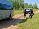 Псковский ОМОН провел тренировку по задержанию преступников - 2025-08-04 12:35:00 - 6