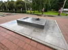 В Великих Луках завершено благоустройство Вечного огня и памятника подводникам - 2025-08-26 09:35:00 - 7
