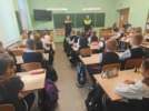 Сотрудники ГИБДД провели профилактическую работу с юными великолучанами - 2025-09-05 12:35:00 - 6
