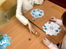 Юные художники изготовили «снежинки безопасности» - 2025-12-21 20:05:00 - 7