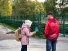 В Пскове сотрудники Госавтоинспекции провели акцию «Возьми ребенка за руку!» - 2026-09-26 18:05:00 - 3