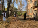 В Великих Луках начали уборку городских территорий перед субботниками - 2026-10-21 16:05:00 - 4