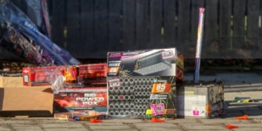 В Псковском районе ребенок получил травмы при запуске петарды - 2022-01-10 12:35:00 - 2