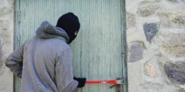 В Великих Луках раскрыты кражи - 2021-05-19 10:13:00 - 2