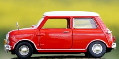 Великолучан просят убрать припаркованные автомобили на улице Толстого - 2021-09-07 09:37:00 - 2