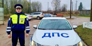 Водитель поблагодарил себежских полицейских за эвакуацию его машины - 2024-04-13 16:05:00 - 3