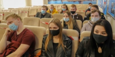 Псковские полицейские встретились со студентами-практикантами - 2022-05-19 17:35:00 - 2