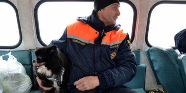 Спасатели Псковской области помогли жителям островов и их питомцам - 2024-03-25 16:35:00 - 2