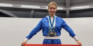 Алена Савунова завоевала 15 медалей на Кубке Большой Невы по зимнему плаванию - 2022-02-28 11:31:40 - 2