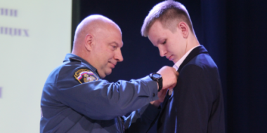 Медаль за мужество в экстремальной ситуации получил школьник - 2021-04-17 17:00:00 - 2