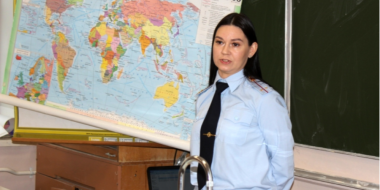 О профессии полицейского рассказали псковским школьникам - 2023-11-11 18:05:00 - 2