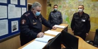 Начальник Росгвардии Псковской области посетил великолукские подразделения - 2021-10-28 12:35:00 - 2