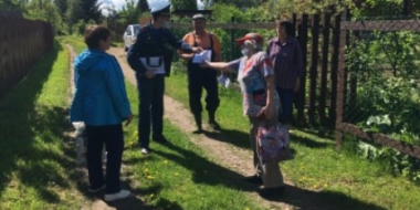 Противопожарный рейд прошел в садоводческих товариществах Великих Лук - 2021-05-31 11:13:00 - 2