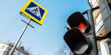 На одном из перекрестков Великих Лук сегодня не будет работать светофор - 2022-04-11 11:05:00 - 2
