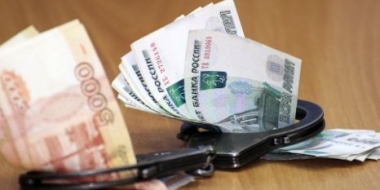 В Пыталово дальнобойщик признан виновным в попытке подкупить таможенника - 2022-06-23 11:35:00 - 2