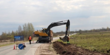 Ведутся дорожные работы на дороге Неелово – Кудина Гора – Печоры - 2022-05-11 13:35:00 - 2
