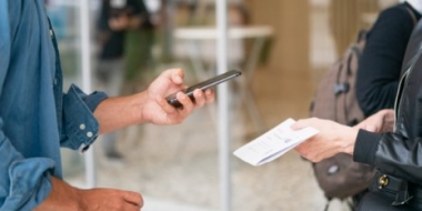 Минздрав назвал дату начала выдачи QR-кодов по антителам - 2022-02-09 18:30:00 - 2