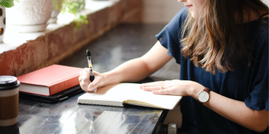 Блогеров могут обязать подтверждать свои знания и навыки - 2023-05-15 19:35:00 - 2