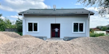 Новый ФАП в плюсском Заполье готов на три четверти - 2022-08-31 08:35:30 - 2