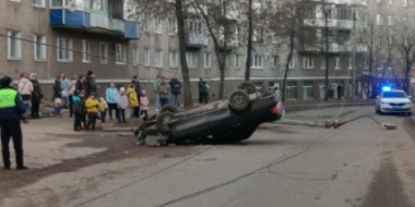 Пьяный великолучанин сбил опору ЛЭП - 2022-03-22 13:05:00 - 2