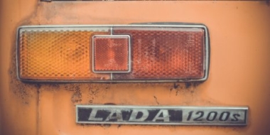 «АвтоВАЗ» решил отказаться от магнитолы и мультируля из-за дефицита деталей - 2021-06-25 20:00:00 - 2