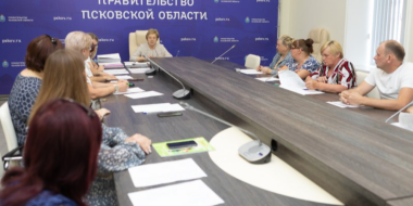 Автомобиль получат 10 многодетных семей Псковской области - 2023-06-20 14:05:00 - 2