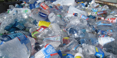 В России могут запретить пять видов пластиковой тары - 2023-06-23 19:05:00 - 2