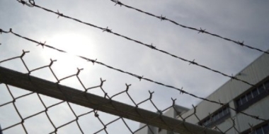 В Дно перед судом предстанет мужчина по обвинению в убийстве матери - 2022-03-02 10:50:48 - 2