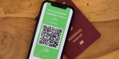 Жители Псковской области не получат QR-коды по антителам - 2022-01-13 18:30:00 - 2