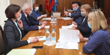Завершена работа над поправками в Устав Псковской области - 2022-04-15 14:05:00 - 2