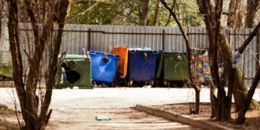 На двух улицах Великих Лук поменяется график вывоза мусора - 2022-10-24 10:05:00 - 2