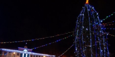 Привезти в Великие Луки елку не позволила погода - 2021-12-16 16:17:00 - 2