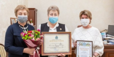 Главврач кожно-венерологический диспансера награждена грамотой Губернатора - 2022-03-14 09:05:00 - 2
