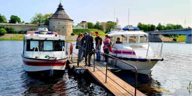 Для псковских школьников провели урок в Центре ГИМС - 2023-05-29 11:05:00 - 2