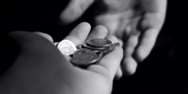 Началось перечисление выплат малоимущим россиянам - 2021-10-08 18:30:00 - 2