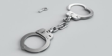 Житель поселка Струги Красные заключен под стражу за разбойное нападение - 2021-12-16 14:05:00 - 2
