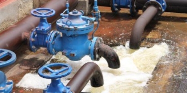 По решению прокуратуры внесены изменения в план ремонта великолукских теплосетей - 2022-05-26 12:05:00 - 2